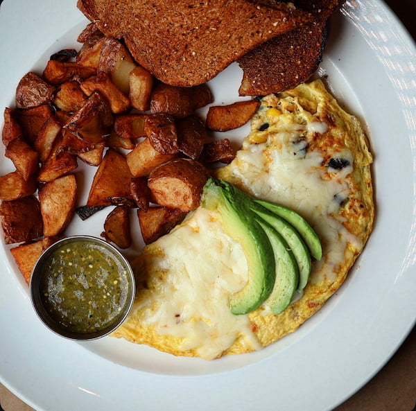 Southwestern omelet breakfast plate at Bailey’s Breakfast & Lunch in Omaha