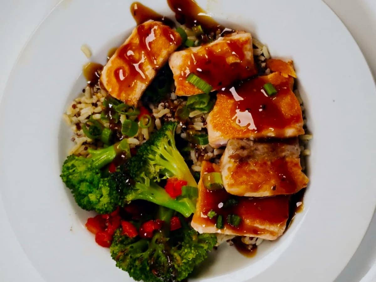 Teriyaki salmon bowl lunch special at Bailey's Breakfast & Lunch in Omaha